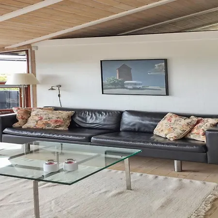 펜션 Sigvalda - 250m From The Sea By Interhome 히링